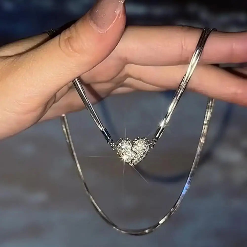 BowLift | Magnetic Heart Charm Necklace