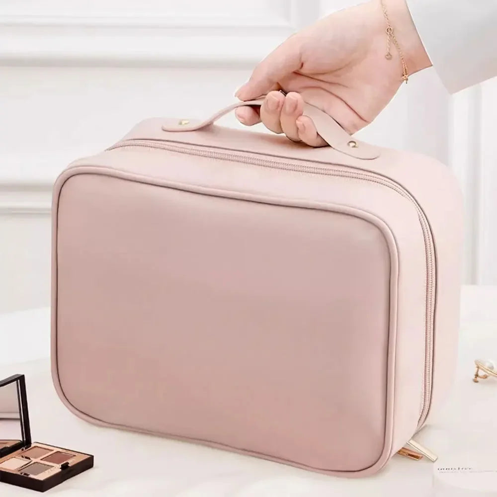 Skanto | Travel Toiletry Bag Chic