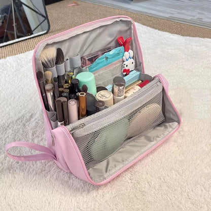 Skanto | Ultimate Travel Makeup Bag