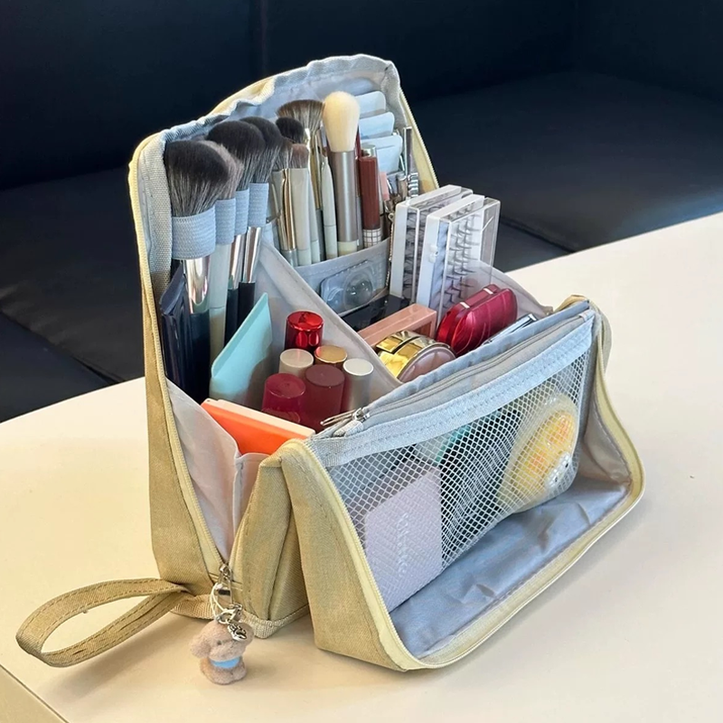 Skanto | Ultimate Travel Makeup Bag