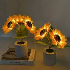 Skanto | Skanto Sunflower LED Table Lamp - Decorative Lighting Fixture for Home Decor & Bedside Use