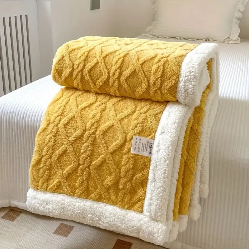 Skanto | ERSANA - Ultra-Cozy, Fluffy Blanket