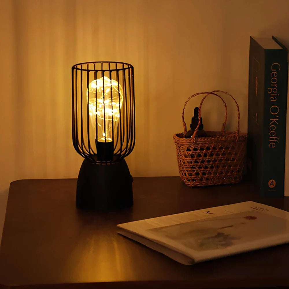 Skanto | Radiant Iron Lamp
