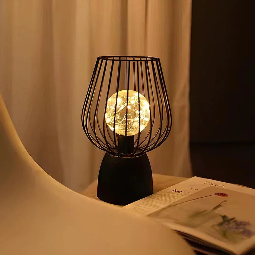 Skanto | Radiant Iron Lamp