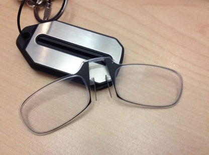 BowLift | Keychain Clip-On Reading Glasses