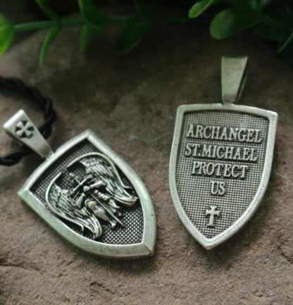 BowLift | Archangel Charm Necklace