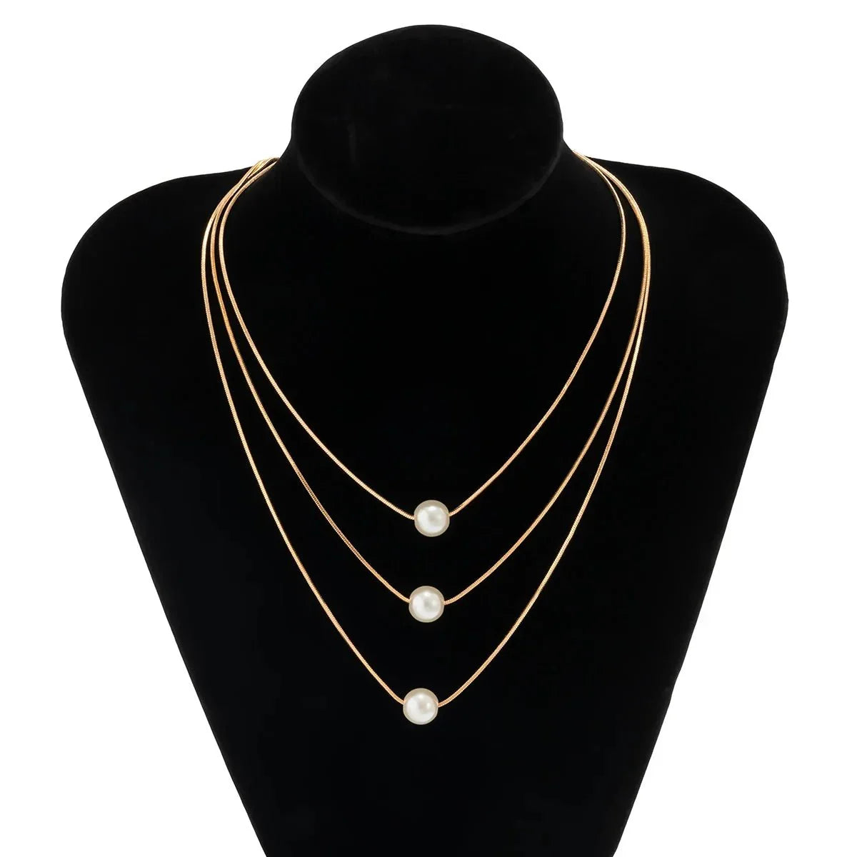 Skanto | Layered Pearls Strung On Rope Necklace