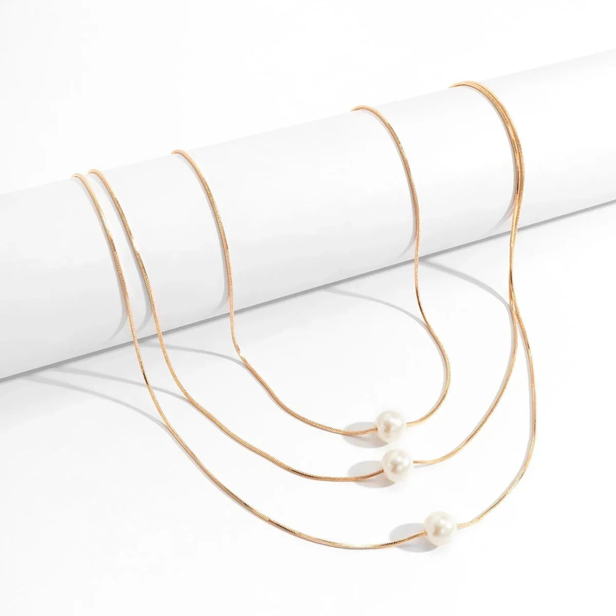 Skanto | Layered Pearls Strung On Rope Necklace