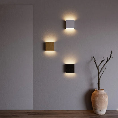 Skanto | ElegantBeam – Minimalist Wall Lamp for Sophisticated Lighting
