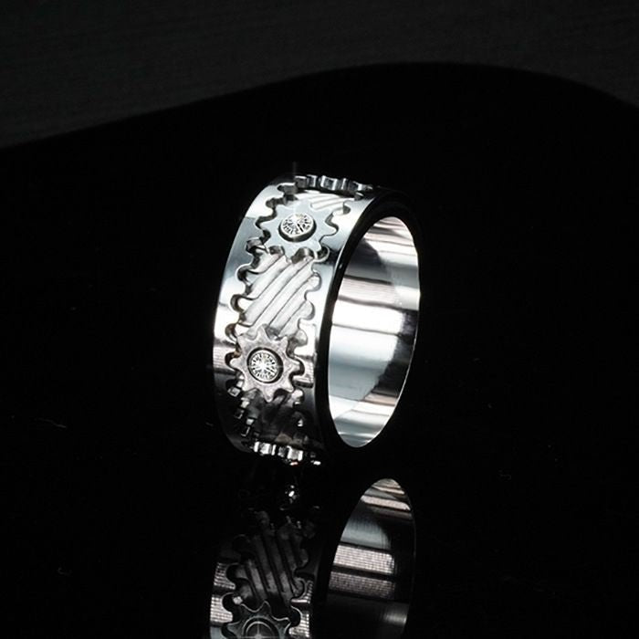 BowLift | Lucky Turn Zircon Ring
