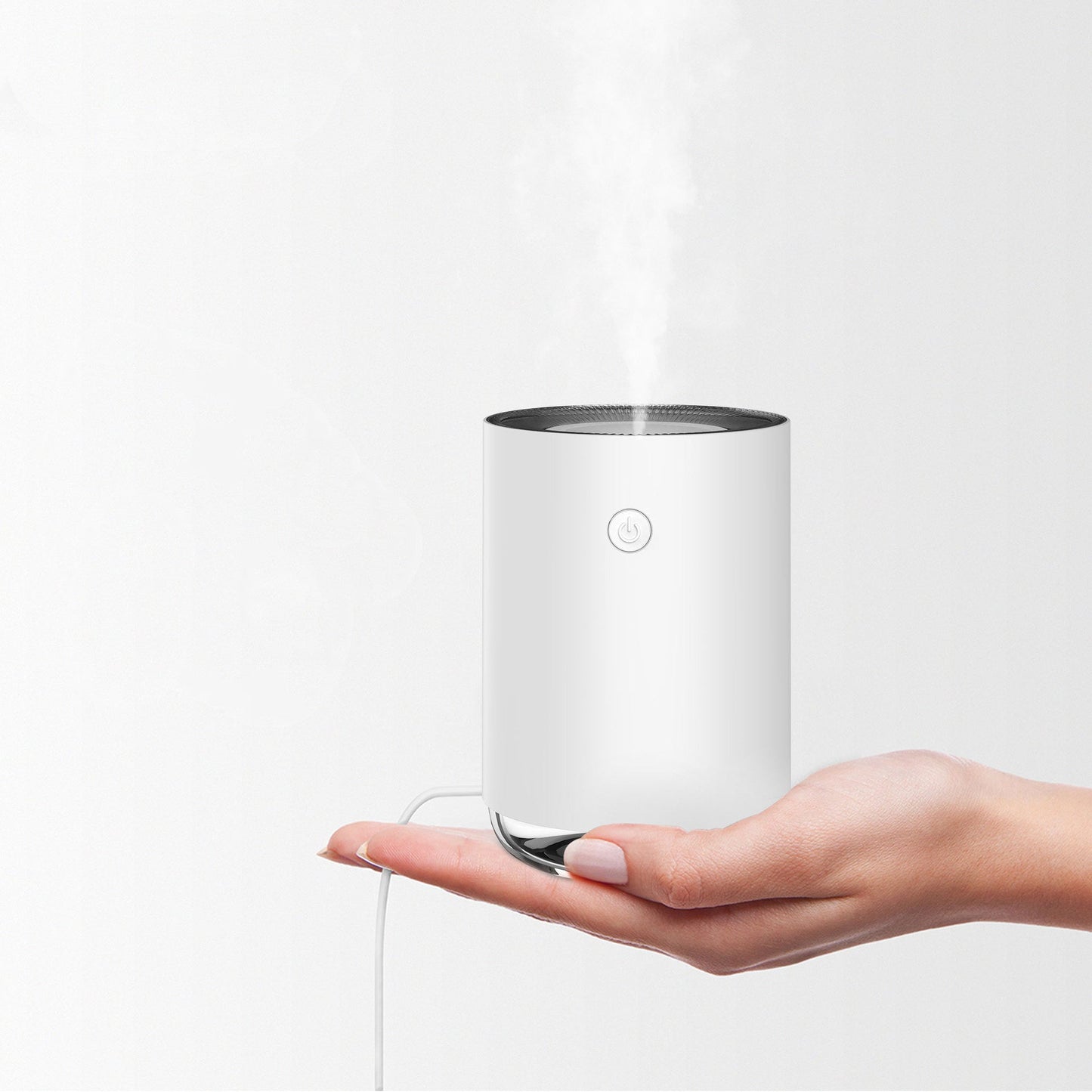 Skanto | MistFris Mini Humidifier – Whisper-Quiet and USB-Powered (2W)