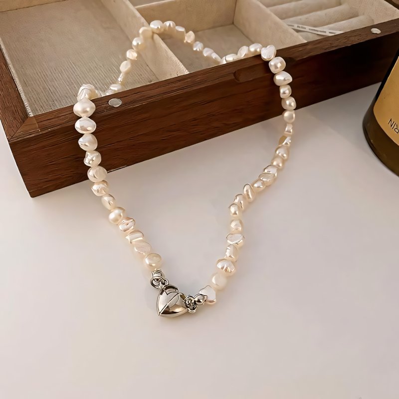 BowLift | Magnetic Heart Pearl Choker Necklace and Bracelet