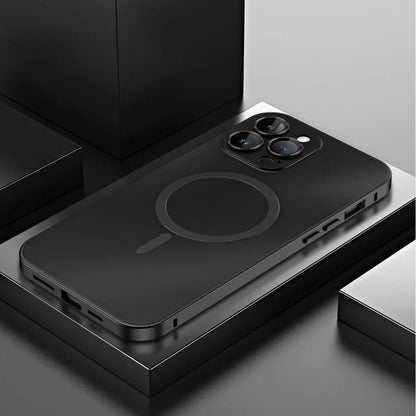 Skanto | Magnetic Metal Case for iPhone – Robust Protection with a Sleek Design and MagSafe Compatibility