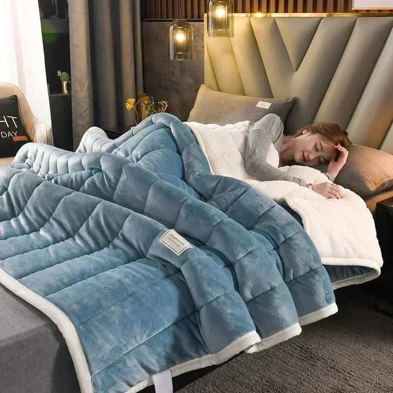 Skanto | Warm Coral Fleece Flannel Blanket Soft Cozy Throw for Winter