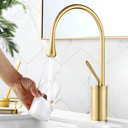 Basin mixer tap with a brushed finish – Deck-mounted tap, hot and cold mixer, brass fitting for residential use
