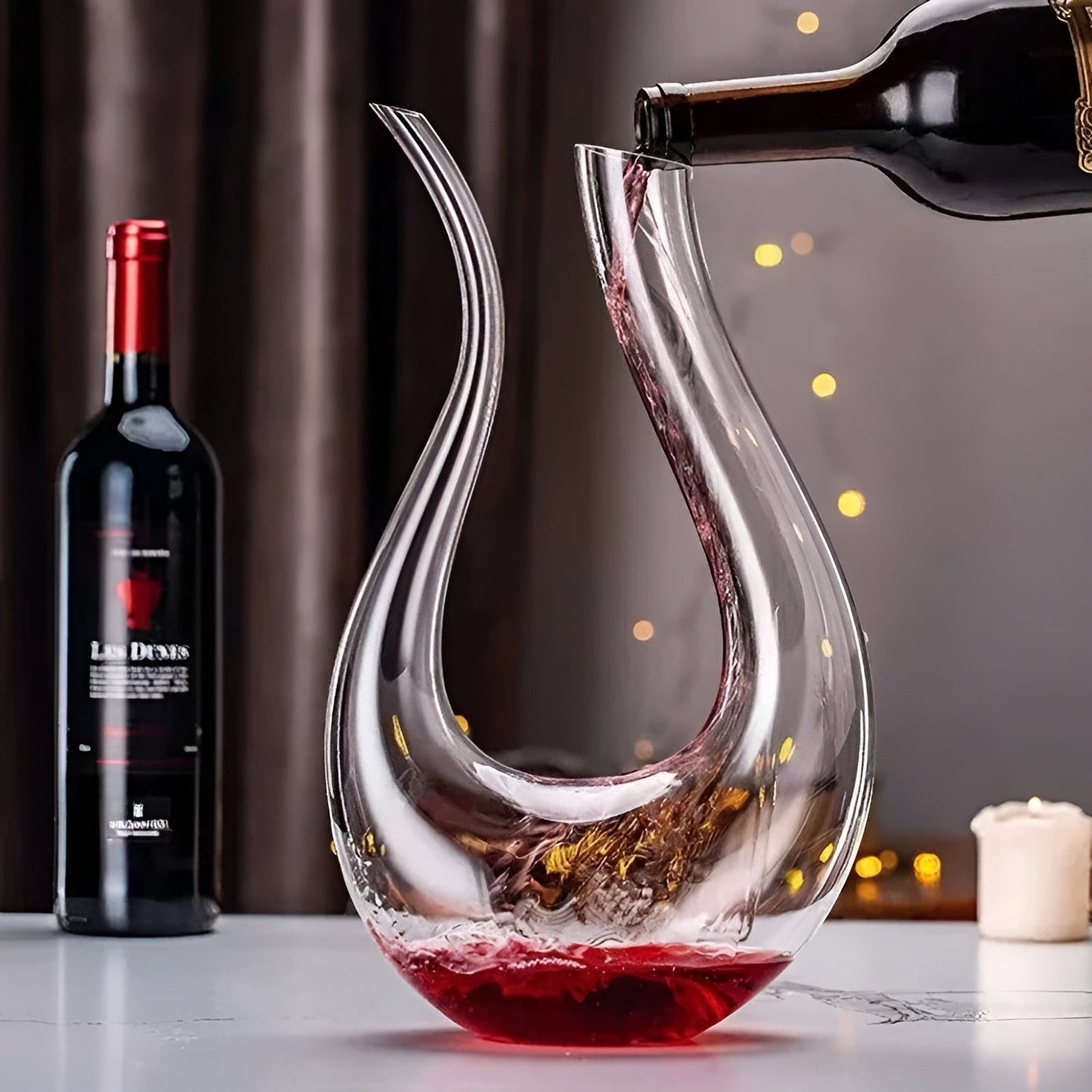 Wine Decanter with Aerator - Hand Bowliftown & Stylish - 1500 ml for Bar & Home - Lead-Free Glass | Bowlift