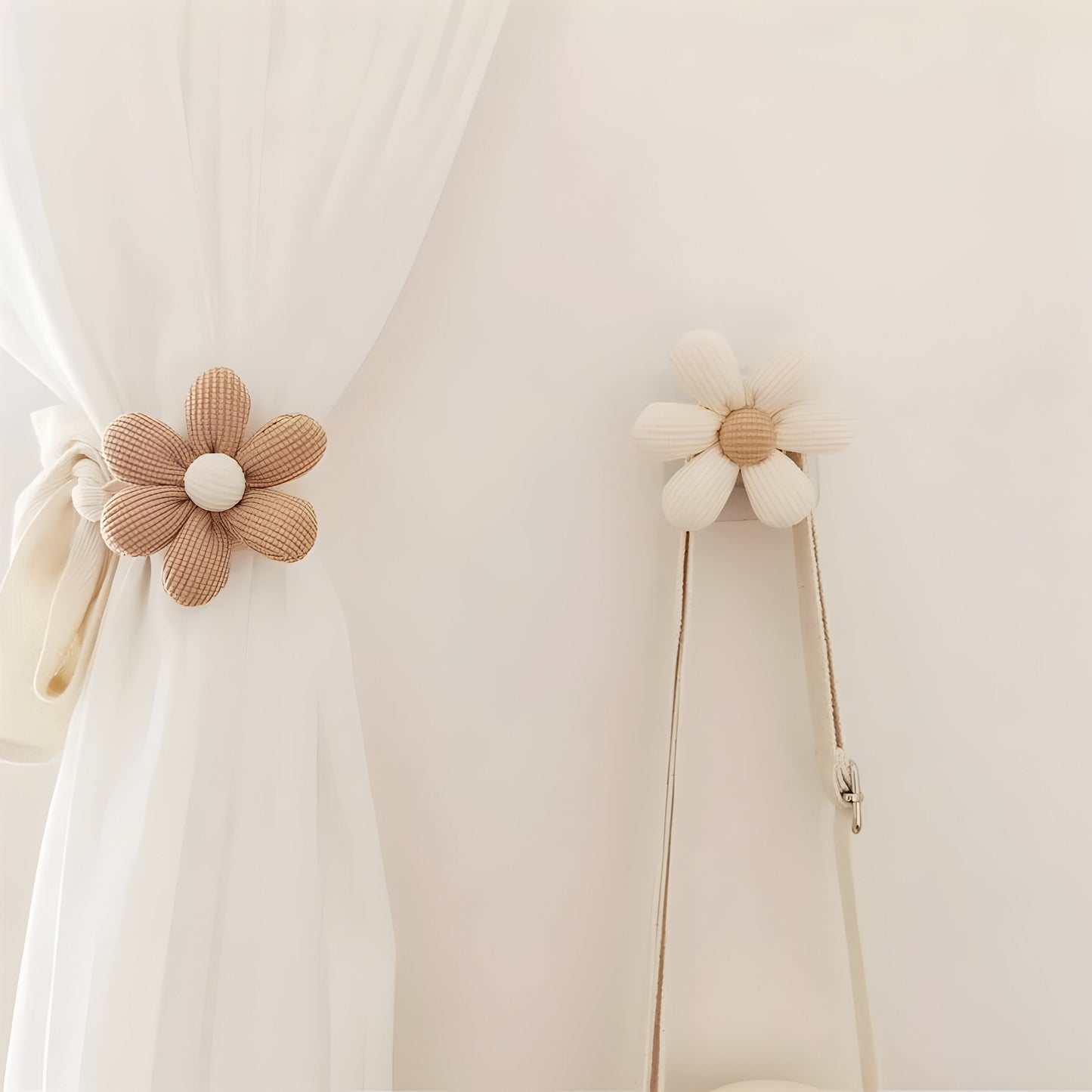 Skanto BlossomHold Hook – Decorative Flower Wall Hook