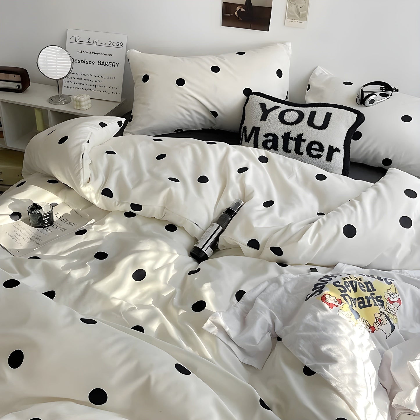 PureLoom Bedding Set - Modern skin-friendly bedding set (1 duvet + 1 flat sheet + 2 pillowcases) | Bowlift