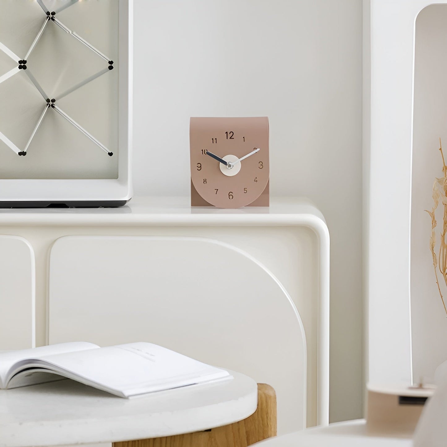 TimberCharm Clock – Decorative Table Clock | Brehn