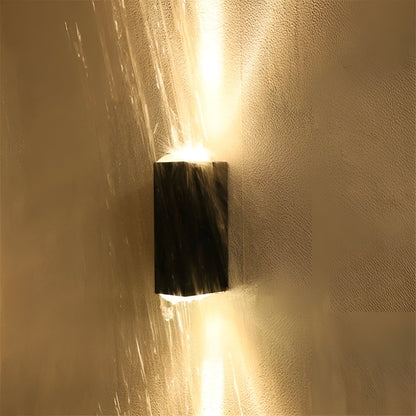Skanto | LumiBloc LED Wall Lamp – Stylish and Durable Outdoor Lighting