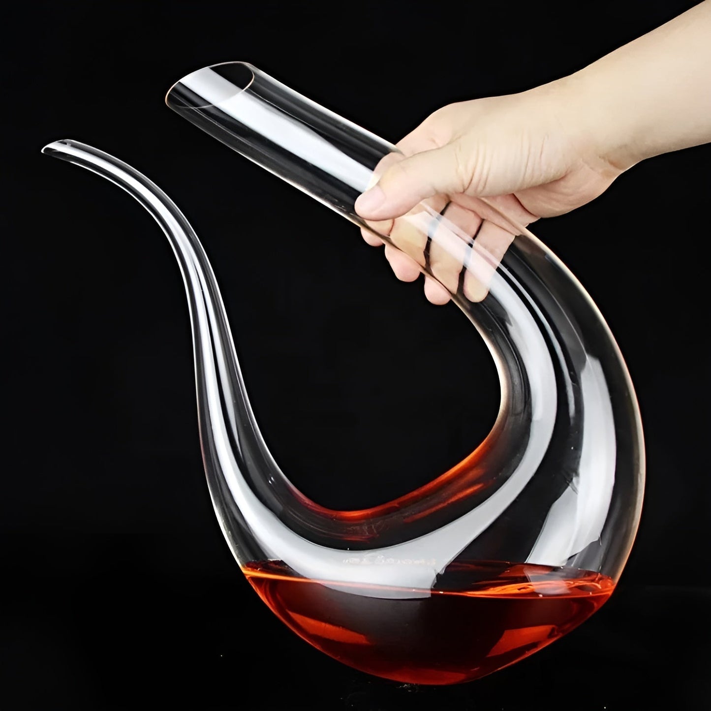 Wine Decanter with Aerator - Hand Bowliftown & Stylish - 1500 ml for Bar & Home - Lead-Free Glass | Bowlift