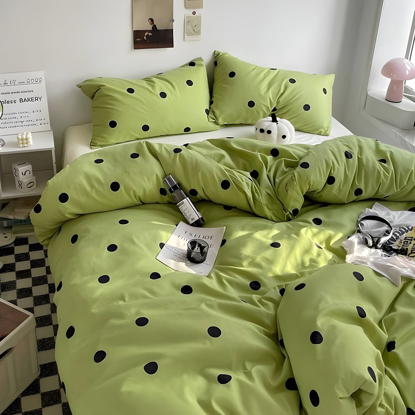 PureLoom Bedding Set - Modern skin-friendly bedding set (1 duvet + 1 flat sheet + 2 pillowcases) | Bowlift