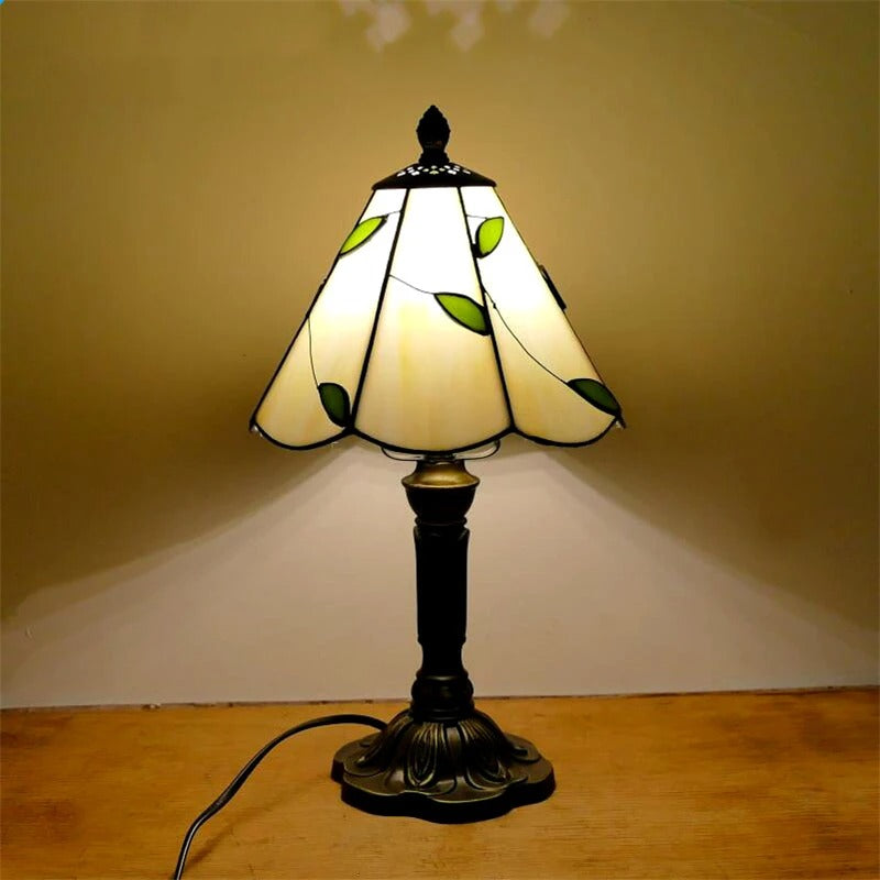 Skanto | Baroque LED Table Lamp E27 - Vintage Tiffany Glass