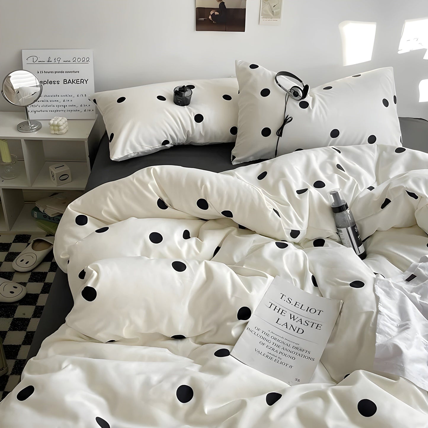 PureLoom Bedding Set - Modern skin-friendly bedding set (1 duvet + 1 flat sheet + 2 pillowcases) | Bowlift