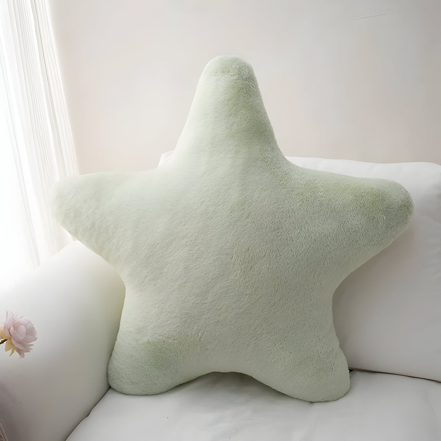 StellarHug Cushion - Decorative Star-Shaped Pillow | Bowlift