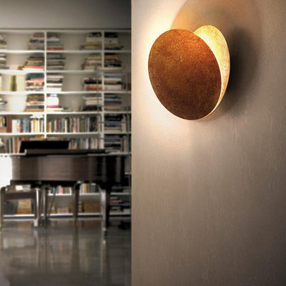 Skanto | Wall Lamp with Magical Moonlight - Lunora