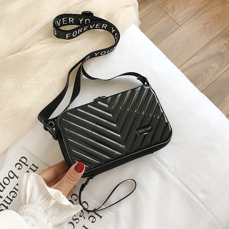 Compact Hard Shell Travel Handbag | Bowlift