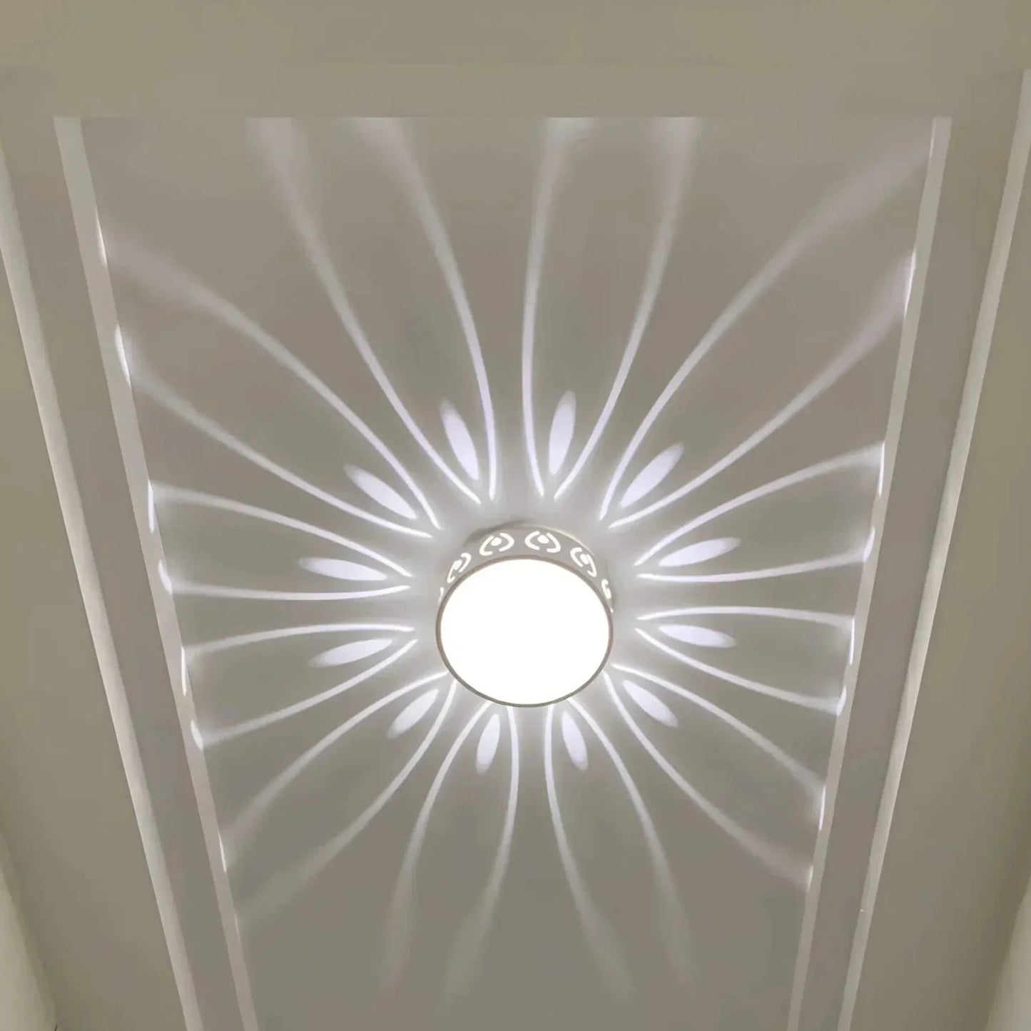 Brehn | GlowEnchant | Elegant ceiling lamp for stylish rooms