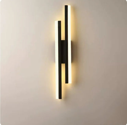 Skanto | Modern LED Wall Lamp to Illuminate Your Decor with Elegance