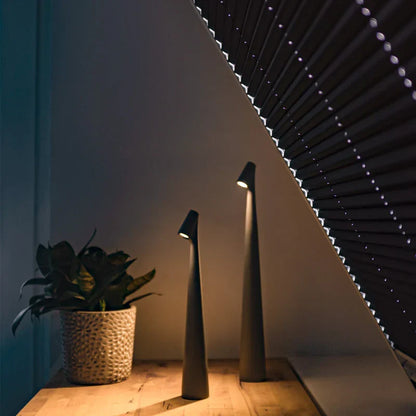 Stylish Table Lamp - Wireless | Karnz