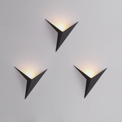 BowLift | Trigon Wall Light