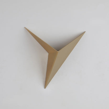 BowLift | Trigon Wall Light