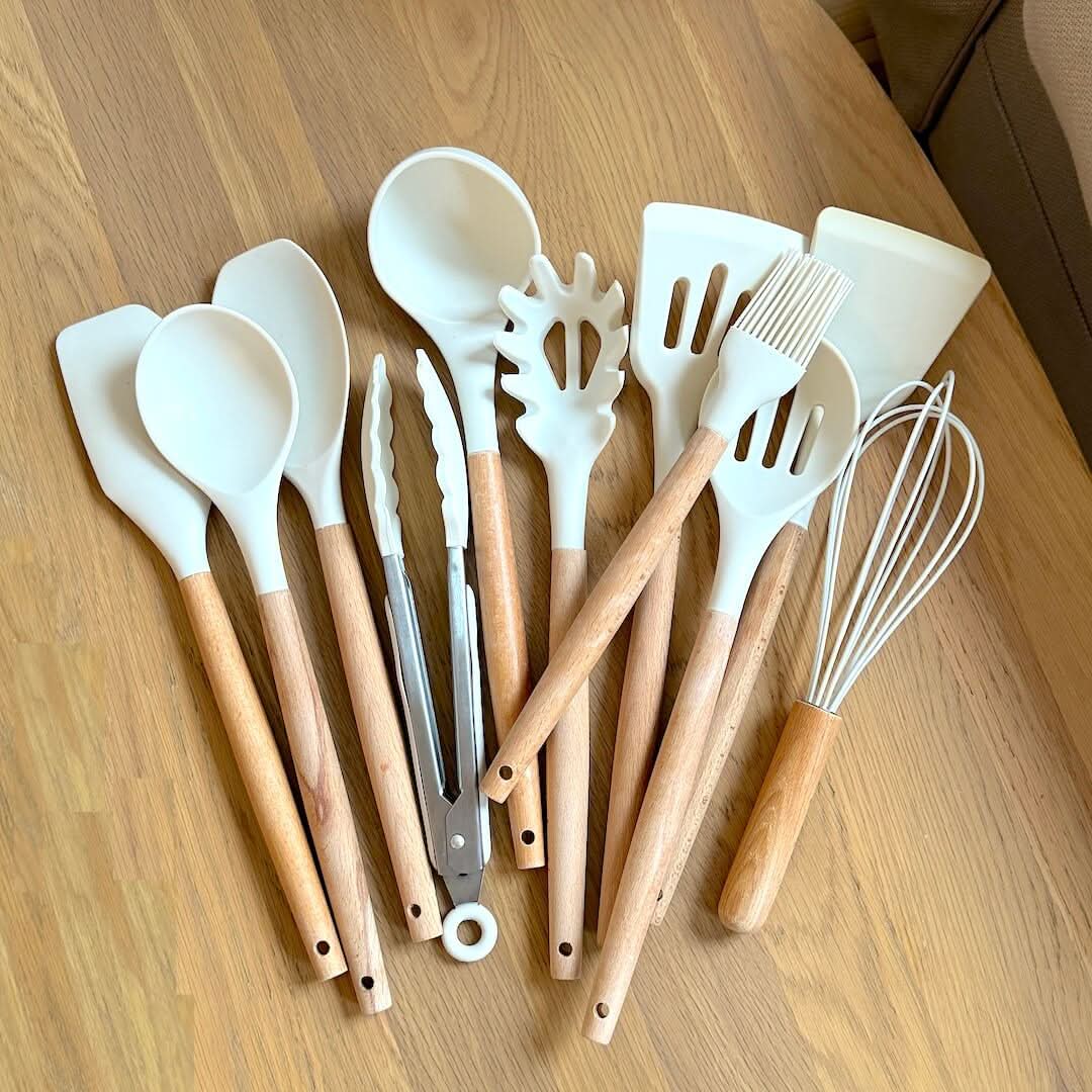 BowLift | Non-Toxic BPA-Free Silicone Cooking Utensil Set with Wooden Handles Lattea
