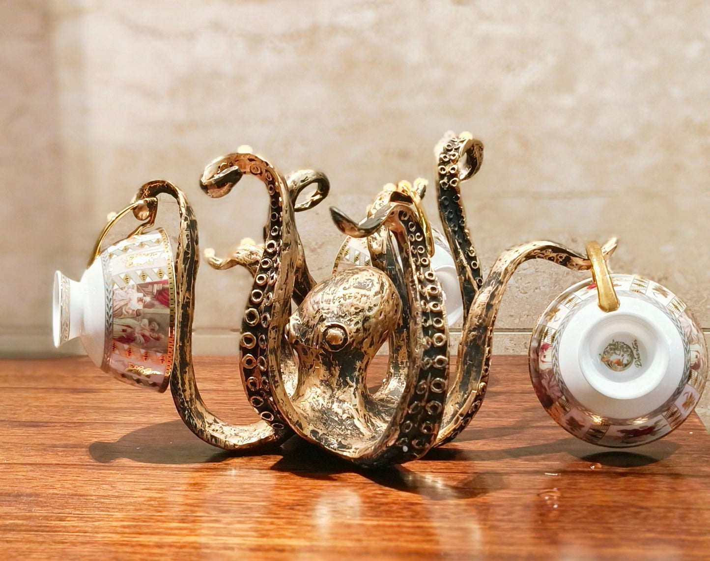 Kraken - Octopus Design Rustic Crunch Holder Bowl