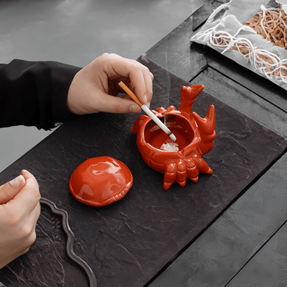 Skanto | CeramiQ – Oriental Style Luxury Ashtray with Unique Crab Design