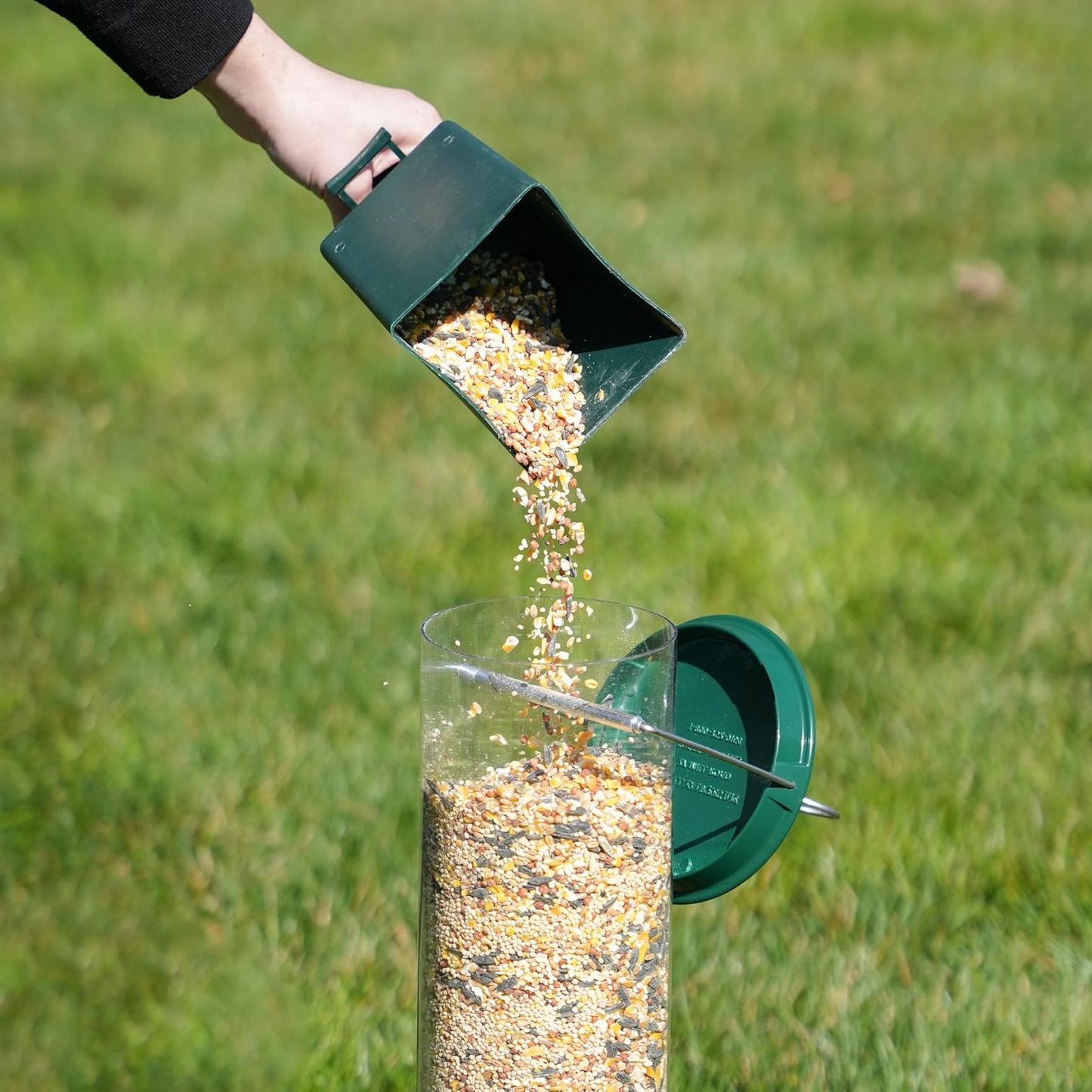 BowLift | Squirrel Proof Bird Feeder | Heavy-Duty Metal, Multi-Feeding Ports & Ideal for Backyard Birdwatching