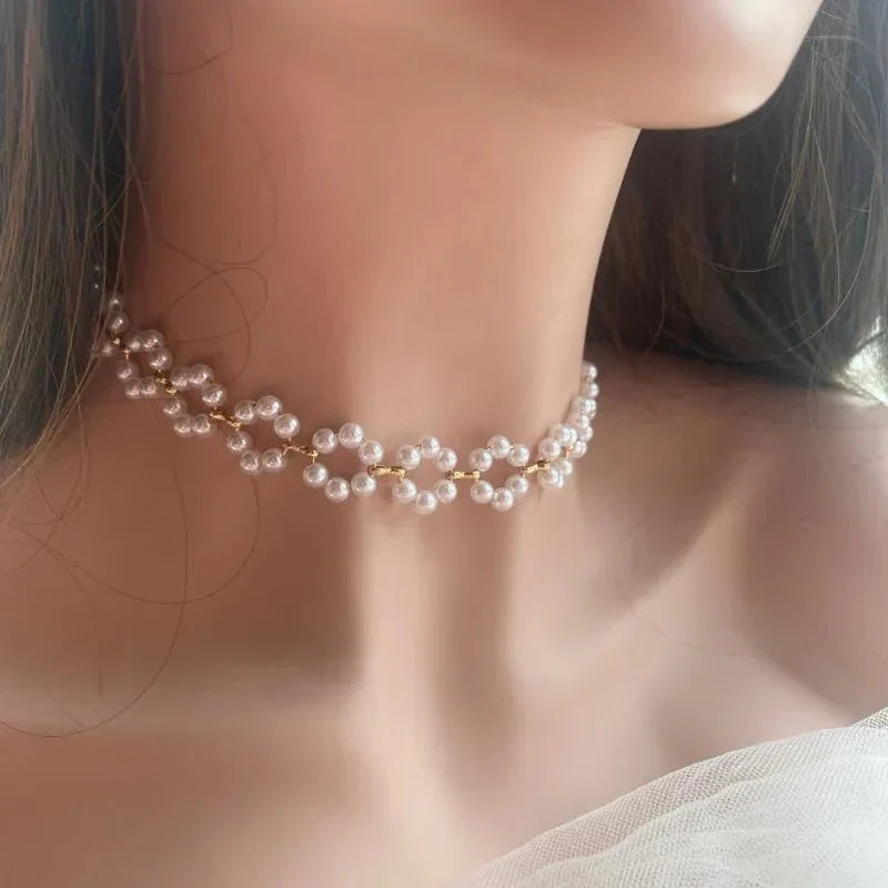 Skanto | Pearl Floral Daisy Choker Necklace