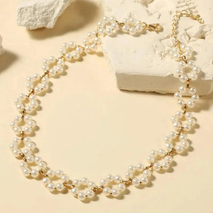 BowLift | Pearl Floral Daisy Choker Necklace