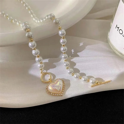 Skanto | Pearl Heart Clasp Choker Necklace