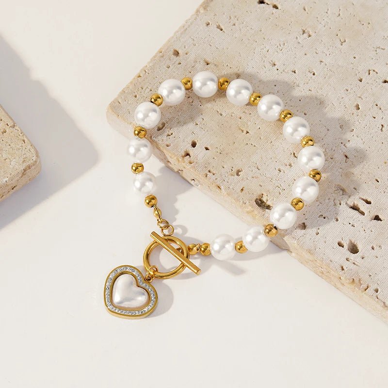 Skanto | Pearl Heart Clasp Choker Necklace