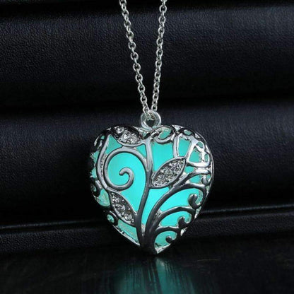 Skanto | Glowing Pendant - Showcasing your amazing glow in the dark