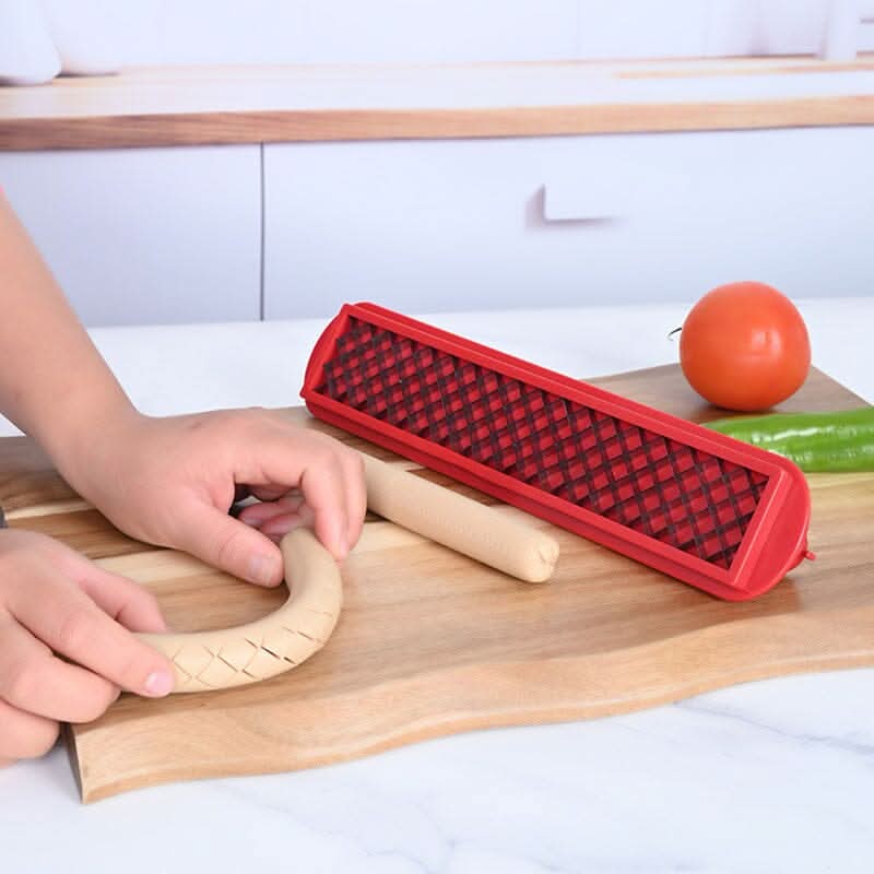 Skanto | Hot Dog Slicer – Criss-Cross Spalter for Even Cooking