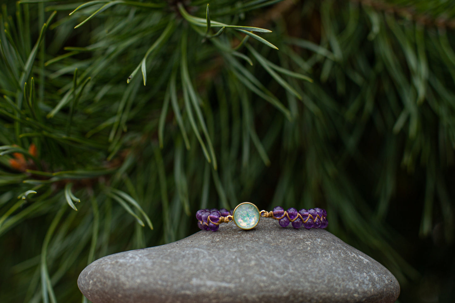 Skanto | Amethyst Healing Bracelet - Serenya