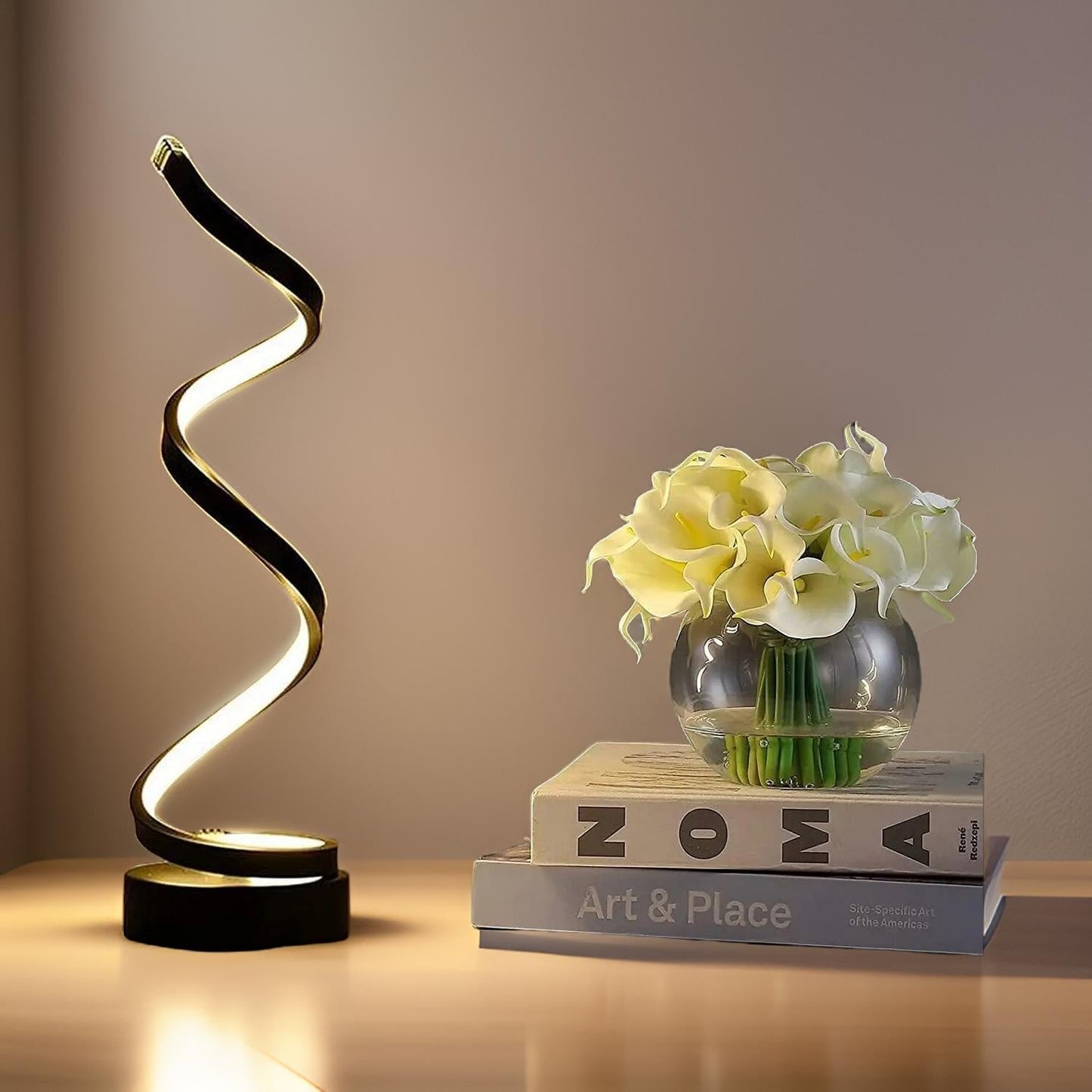 Skanto | Modern LED Table Lamp with Touch Control and Warm Light