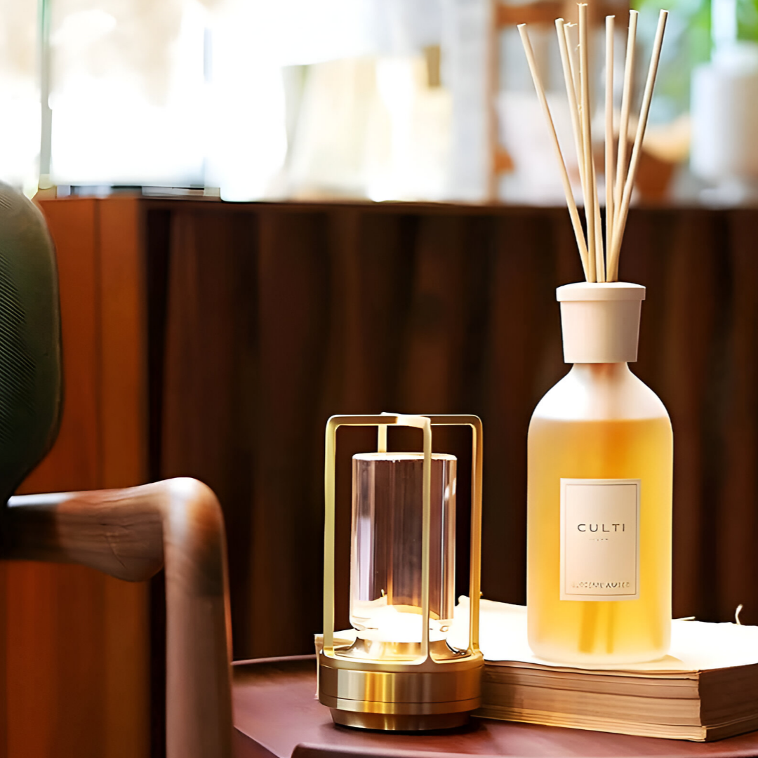 Skanto - Waterproof and Portable Table Lamp, Illuminated with Style