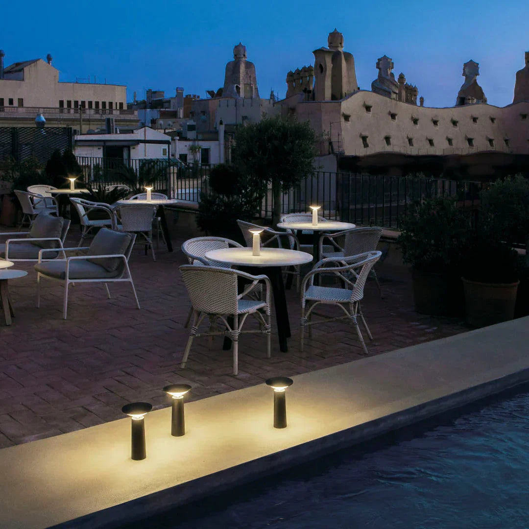 Skanto | Portable Dimmable Table Lamp - LumoFlex